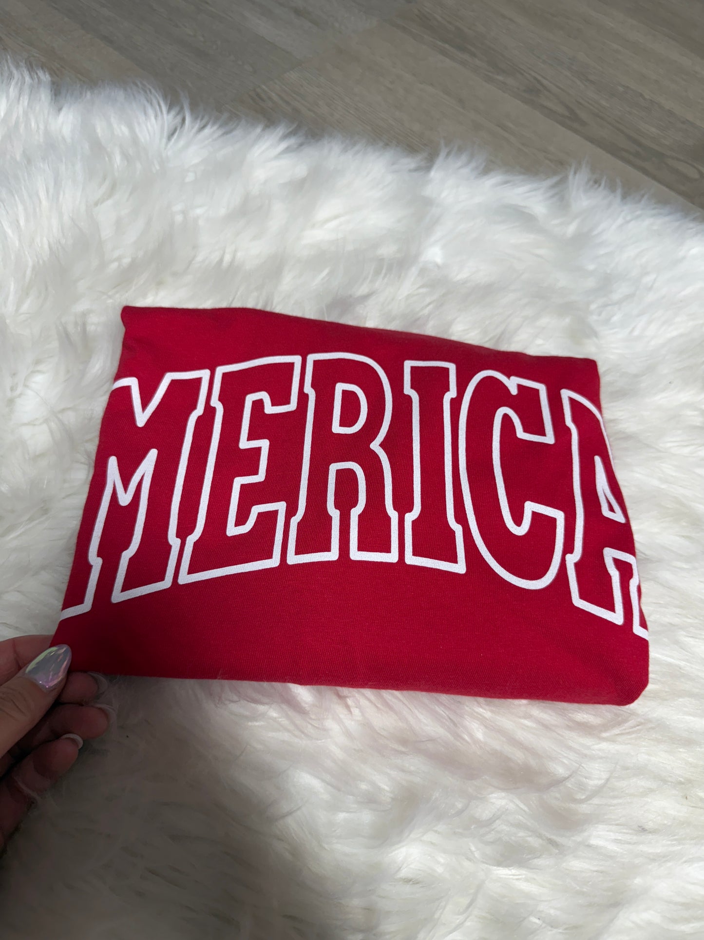 MERICA red L