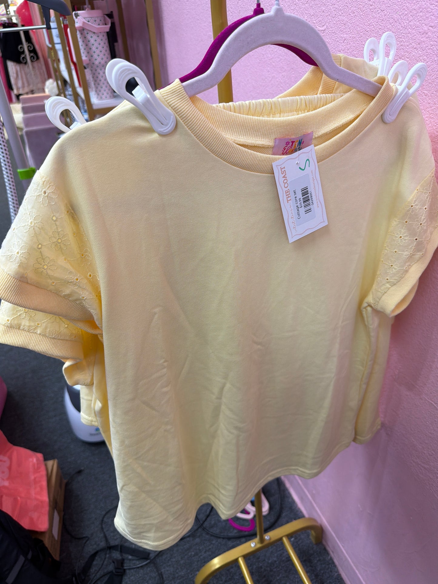 Yellow Lace Flower Sleeve 2PC Short Set