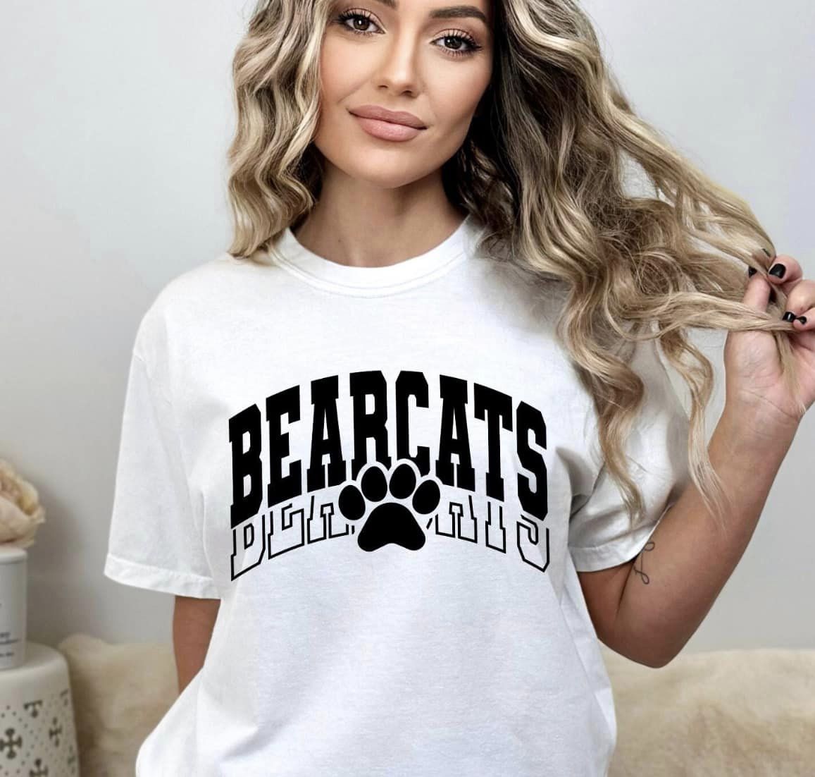 BLACK & WHITE BEARCATS
