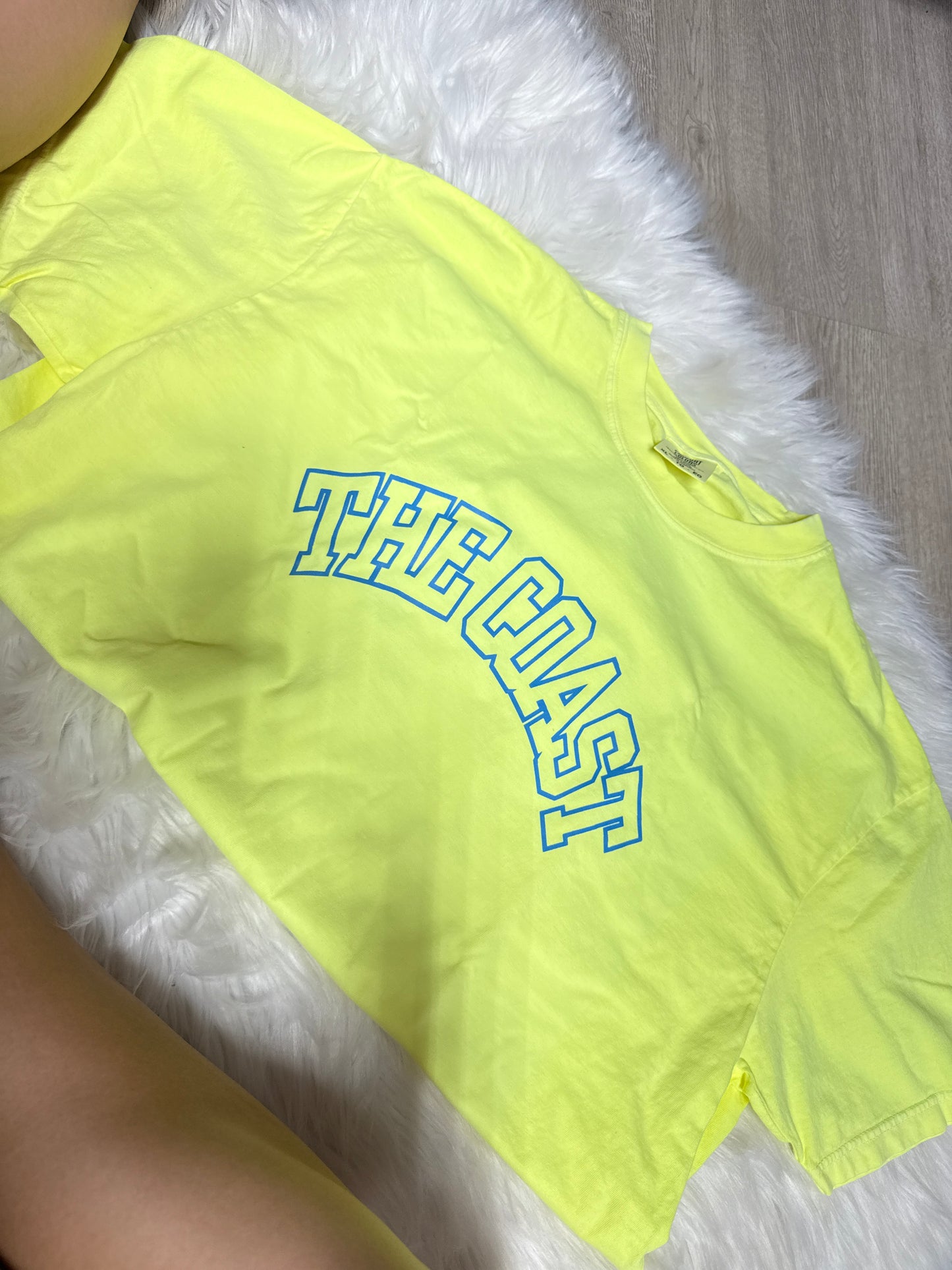 Neon lemon blue letters coast- XL