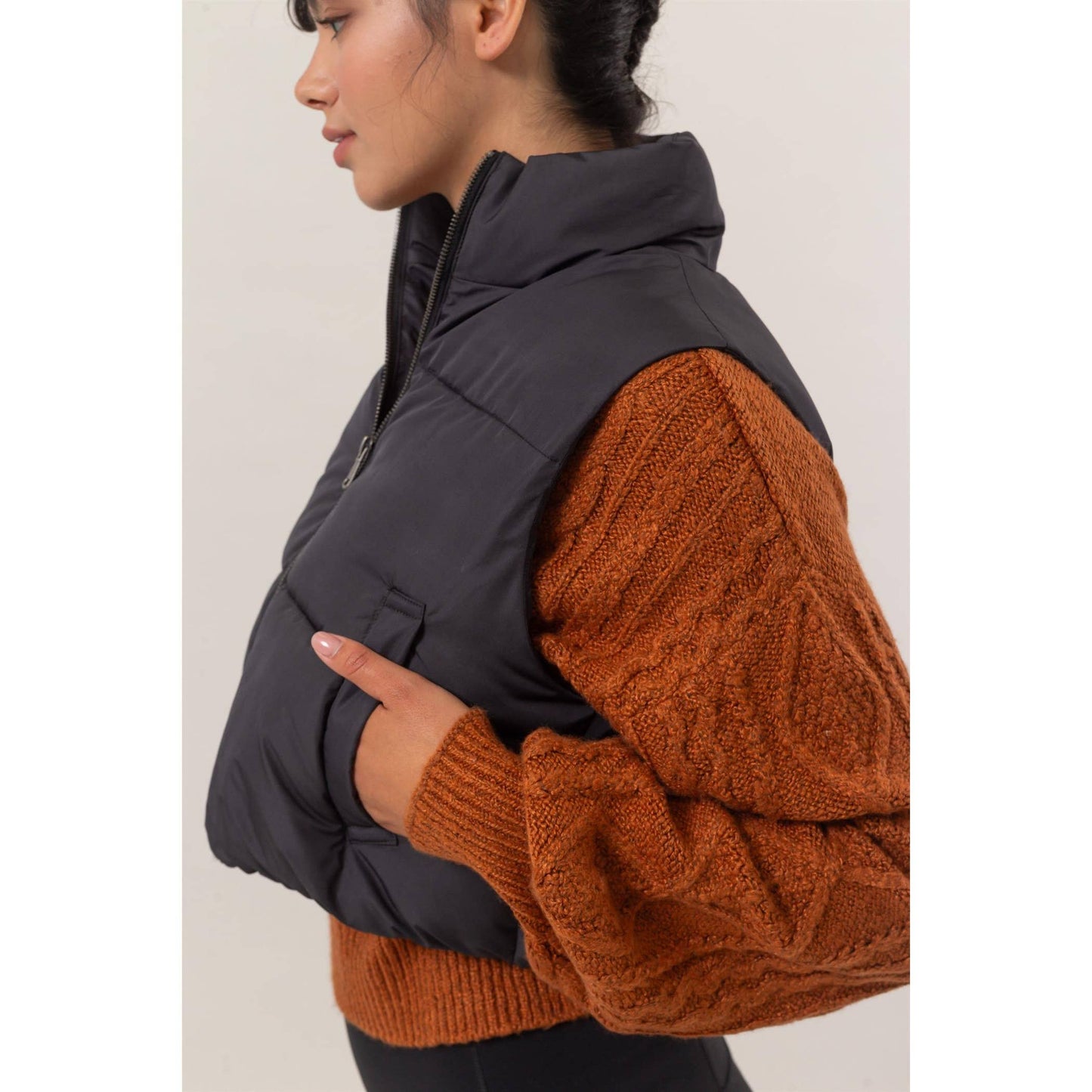 Cropped Zipper Closure Puffer Vest