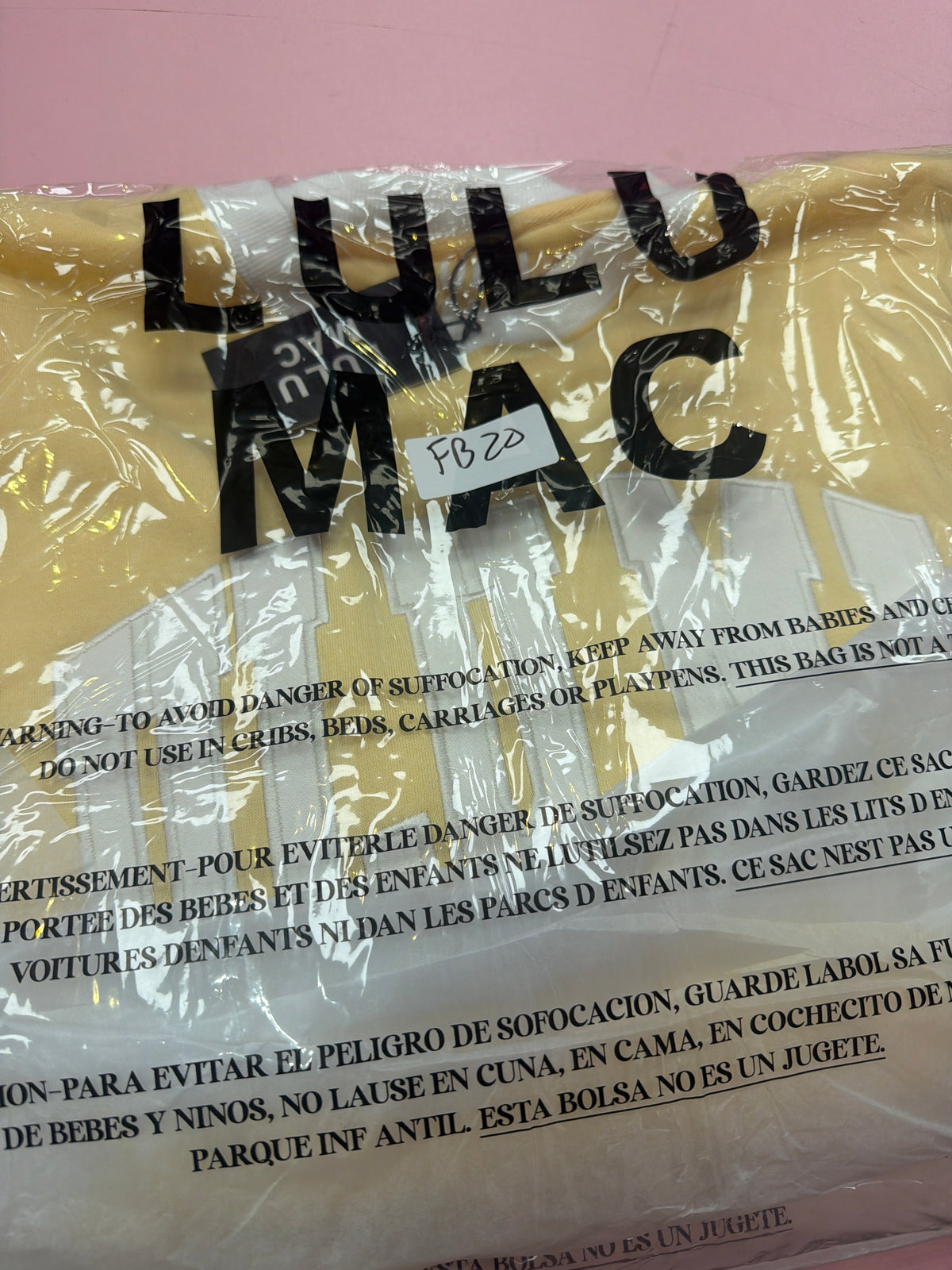 FB20 LULUMAC SWEATSHIRT Butter / White Embroidered White Neck