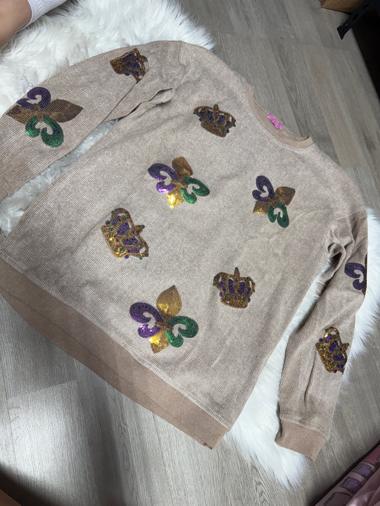 Mardi Gras sweatshirt L