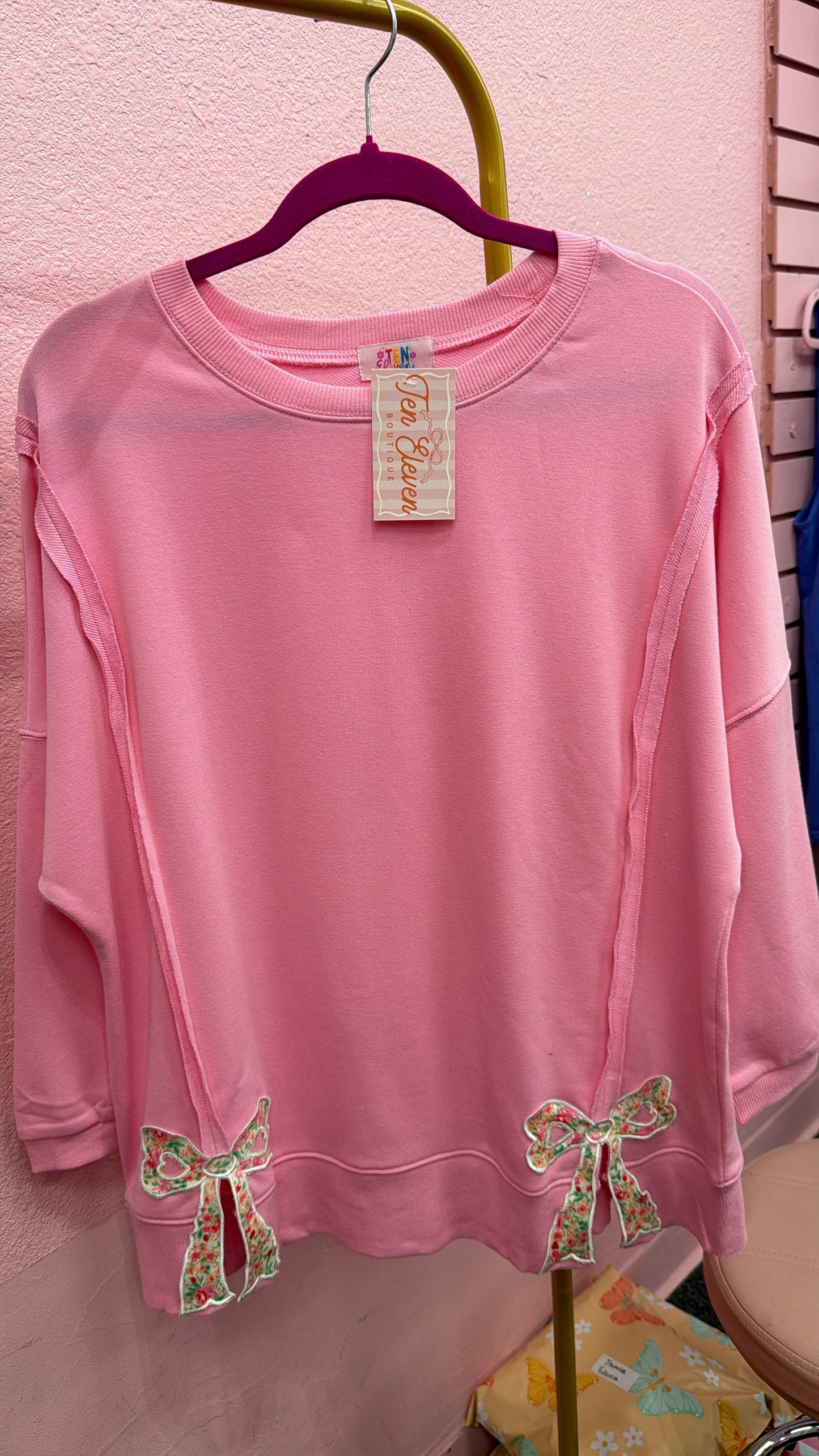 Bow cut out sweatshirt